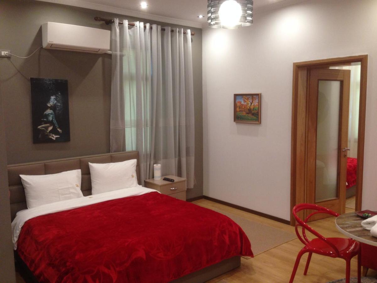 Hotel Bujtina Bicolli Korcza Zewnętrze zdjęcie
