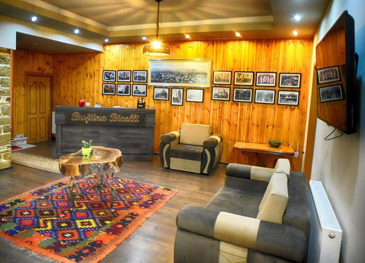 Hotel Bujtina Bicolli Korcza Zewnętrze zdjęcie